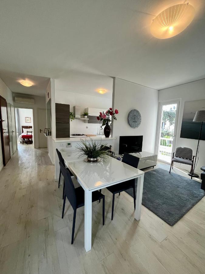 Your Familyapartment In Sirmione Zewnętrze zdjęcie